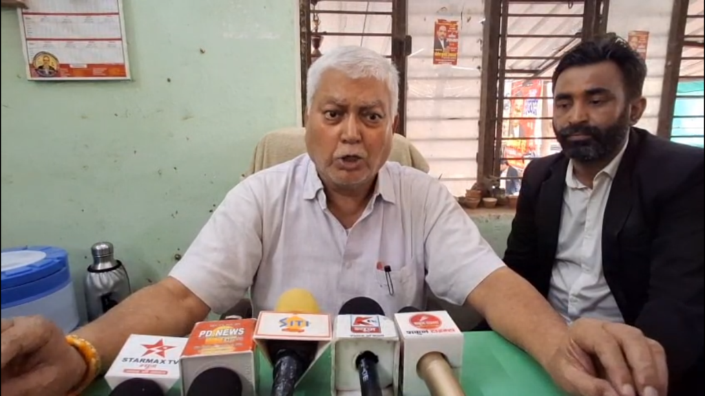 अधिवक्ता के घर में घुसकर हमले के आरोप से वकीलों में रोष, पुलिस आयुक्त से की सख्त कार्रवाई की मांग