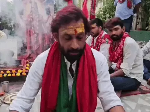 अखिलेश यादव के जन्मदिन पर वाराणसी में महाआरती, सपा ने वरुणा कॉरिडोर से 2027 का दिया चुनावी संदेश