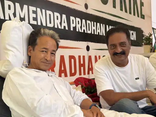 सोनम वांगचुक की भूख हड़ताल का 17वां दिन, ओमी वैद्य बोले- 'मैं नहीं चाहता यह इंसान मर जाए'