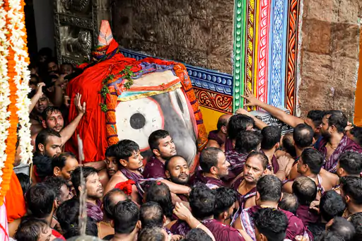 पुरी में भगवान जगन्नाथ की रथयात्रा संपन्न, गुंडिचा मंदिर पहुंचे तीनों रथ; सात दिन मौसी के घर रहेंगे महाप्रभु