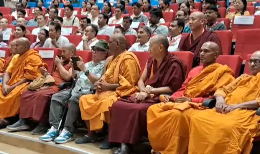 आषाढ़ पूर्णिमा पर सारनाथ में धम्मचक्र प्रवर्तन दिवस श्रद्धा के साथ मनाया गया, बुद्ध के संदेश को अपनाने का लिया संकल्प