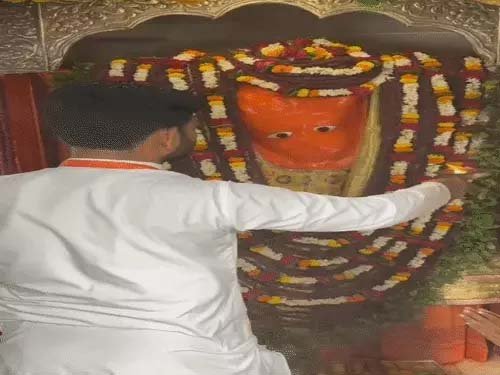 5100 रुद्राक्ष से सजे अक्षयवट हनुमान, सावन के दूसरे शनिवार उमड़ा आस्था का सैलाब