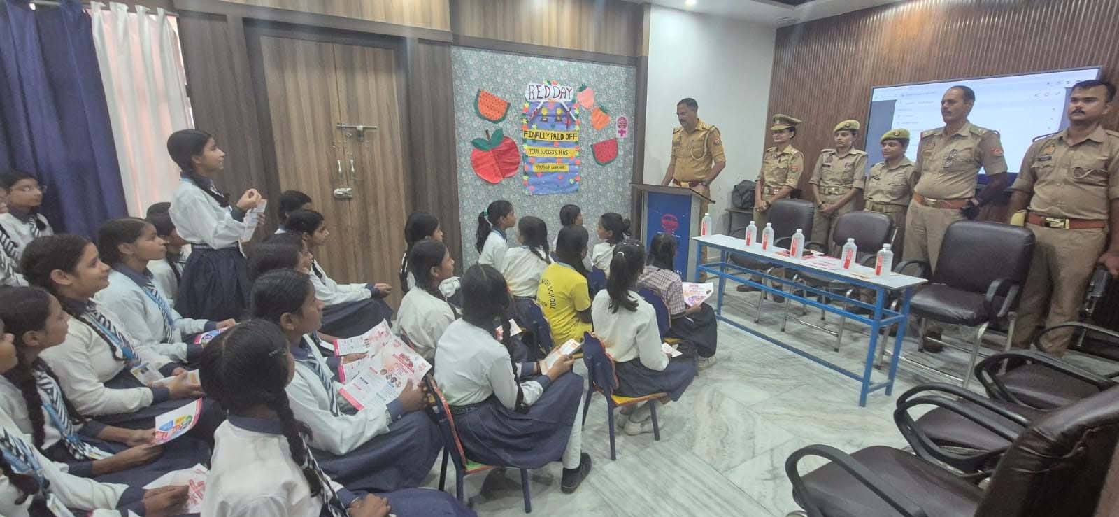 जागरूकता से ही बच्चियां बनेंगी मजबूत:अजय राज वर्मा