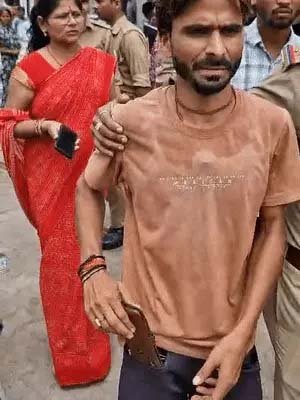 झांसी में थाने के टॉयलेट में 62 साल के पुजारी ने लगाया फंदा, इलाज के दौरान मौत; बेटे ने लगाया साजिश का आरोप