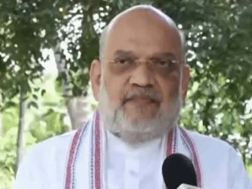 वंदे मातरम् पर घमासान: कांग्रेस के दो अंतरे गाने के फैसले पर अमित शाह का हमला, बोले- ‘देश विरोधी फैसला’