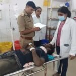 वाराणसी में रिक्शा चालक ने ब्लेड से गर्दन काटी, गंभीर हालत में ट्रॉमा सेंटर रेफर
