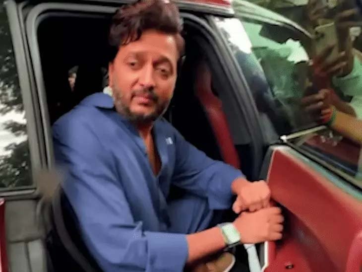 रितेश देशमुख ने पैपराजी से लिया उधार, अब सोशल मीडिया पर ढूंढ रहे फोटोग्राफर; बोले- बच्चों की मदद के पैसे लौटाने हैं