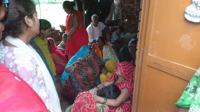 गाजीपुर में दर्दनाक हादसा: गैस रिसाव से लगी आग, बाइक की टंकी फटने से दो मासूमों की मौत