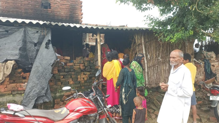 गाजीपुर में दर्दनाक हादसा: गैस रिसाव से लगी आग, बाइक की टंकी फटने से दो मासूमों की मौत