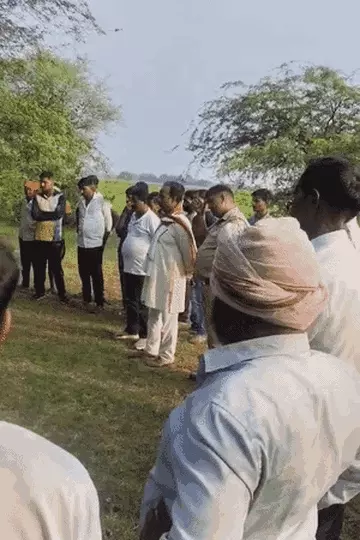 गर्लफ्रेंड से वीडियो कॉल पर बात करते हुए युवक ने दी जान: पहले कोल्डड्रिंक में जहर मिलाकर पीया, फिर कनपटी पर मारी गोली; दोस्तों से कहा था- अब कभी बात नहीं कर पाऊंगा