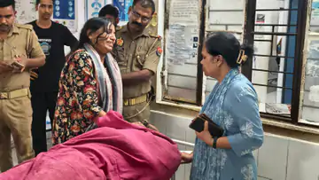 जौनपुर में यूनियन बैंक मैनेजर ने खुद को मारी गोली, पत्नी से कहा था- 'डिप्रेशन में हूं'; कार से मिला सुसाइड नोट