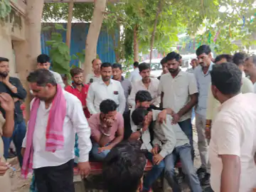 गर्लफ्रेंड से वीडियो कॉल पर बात करते हुए युवक ने दी जान: पहले कोल्डड्रिंक में जहर मिलाकर पीया, फिर कनपटी पर मारी गोली; दोस्तों से कहा था- अब कभी बात नहीं कर पाऊंगा