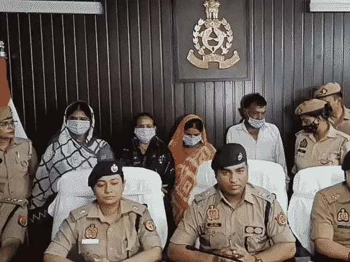 गोरखपुर से स्कार्पियो में वाराणसी आती थीं 3 महिलाएं, ऑटो में बनाती थीं शिकार; चेन स्नेचिंग गैंग का खुलासा