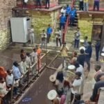 काशी के लोलार्क कुंड में आस्था का सैलाब, 3 KM लंबी कतार; 2 लाख से ज्यादा श्रद्धालुओं ने किया स्नान