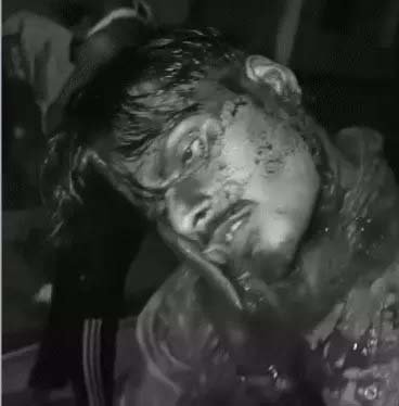 बदायूं में दर्दनाक हादसा: सड़क पर घूमकर बाइक पर गिरी टीनशीट, 24 वर्षीय युवक की गर्दन कटी; 8 दिन पहले हुआ था बेटे का जन्म