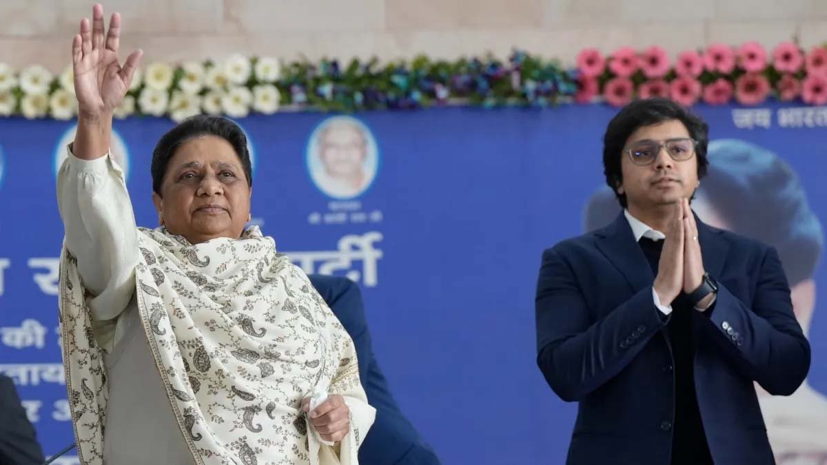मायावती का आकाश आनंद पर फिर बड़ा फैसला, राष्ट्रीय संयोजक पद से हटाया; बोलीं- अभी और परिपक्व होने की जरूरत