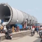 308 पहियों वाला ‘बाहुबली ट्रक’ वाराणसी पहुंचा, 200 टन के वेसल को लेकर लखीमपुर की ओर बढ़ रहा काफिला