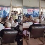 बाढ़ से थमा नावों का संचालन, नाविकों ने उठाई बड़ी नाव चलाने की मांग