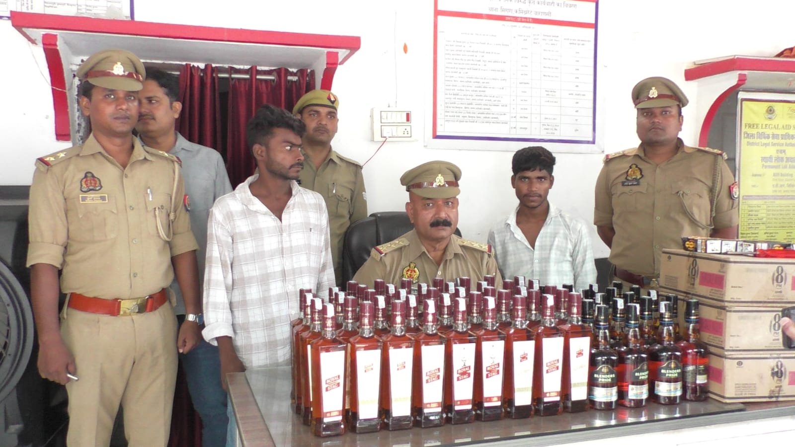 सिगरा में शराब तस्करों पर पुलिस का शिकंजा: 75 लीटर अवैध अंग्रेजी शराब के साथ बिहार के दो युवक गिरफ्तार