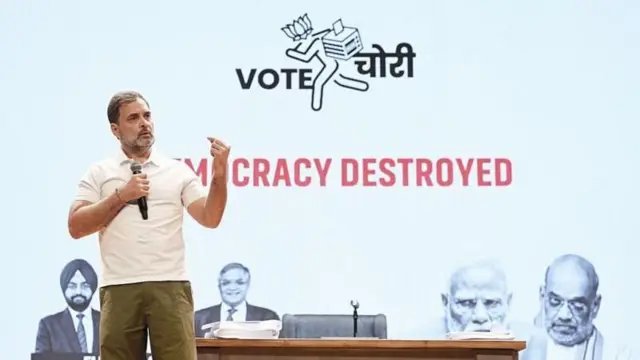 राहुल गांधी का चुनाव आयोग पर गंभीर आरोप, सीईसी से इस्तीफे की मांग; बोले- वोट चोरी से लोकतंत्र और संविधान पर हमला