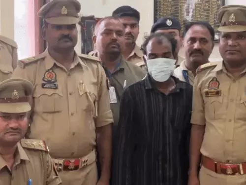 ट्रेन की खिड़की से महिलाओं की चेन झपटने वाला गिरफ्तार, नकदी और सोने की चेन बरामद