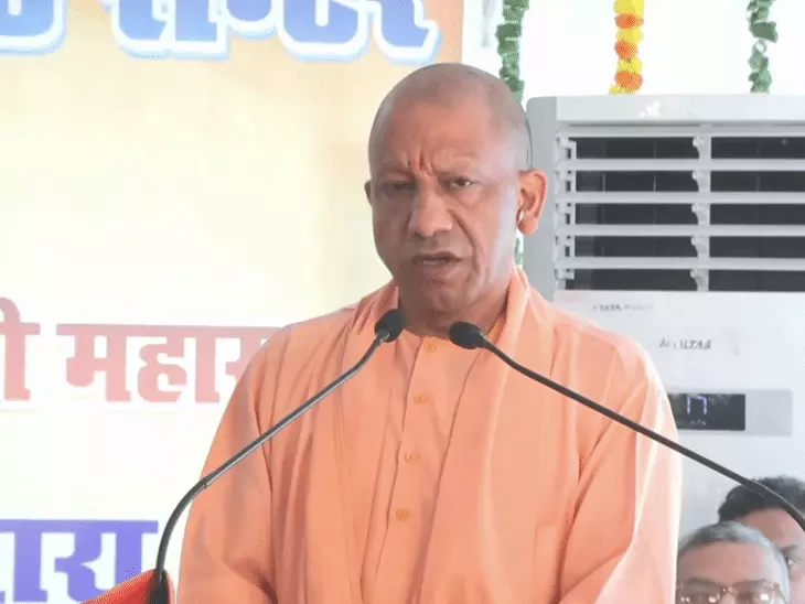 गोरखपुर में योगी बोले- माफिया और मच्छर की तरह इंसेफ्लाइटिस भी खत्म, 75 जिलों में 85 मेडिकल कॉलेज