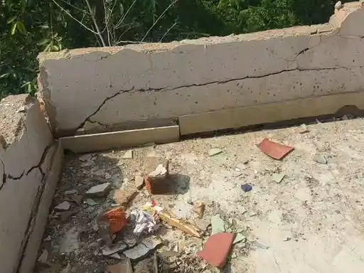 किराना दुकान में रखे पटाखों में जोरदार धमाका, 6 साल का बच्चा गंभीर रूप से झुलसा; अस्पताल में भर्ती