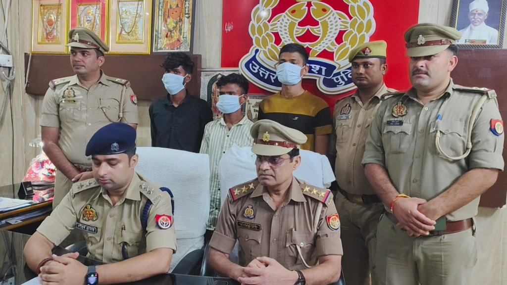 बीएचयू में साइकिल चोरी करने वाले तीन आरोपी गिरफ्तार, 12 साइकिलें बरामद