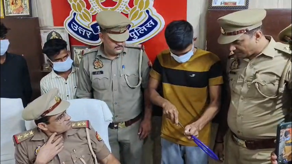 बीएचयू में साइकिल चोरी करने वाले तीन आरोपी गिरफ्तार, 12 साइकिलें बरामद