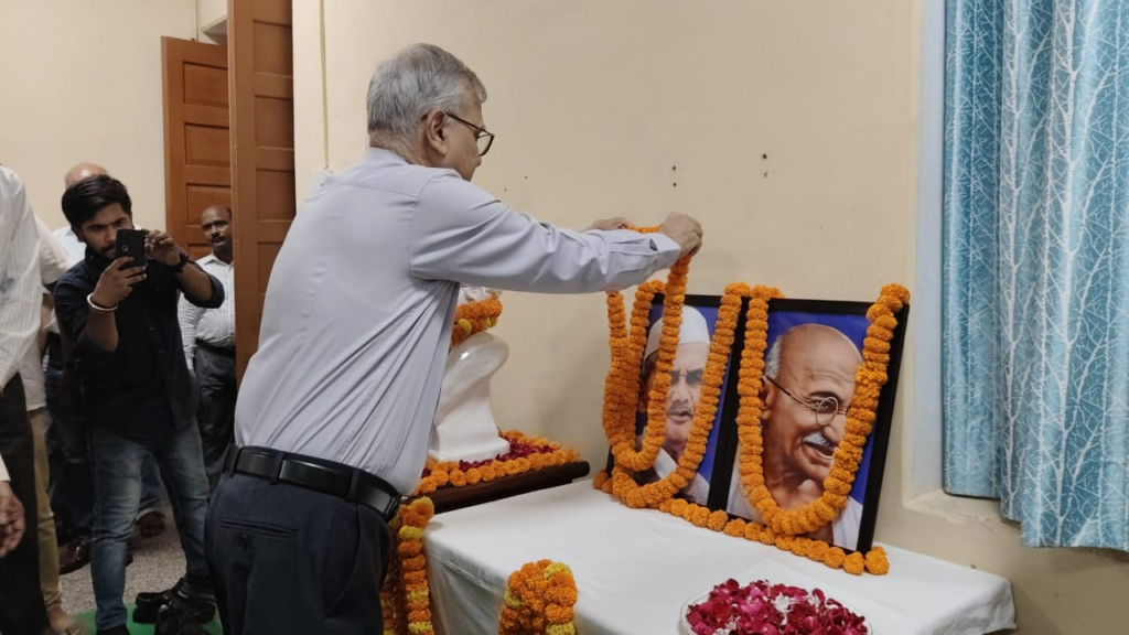 बीएचयू पुस्तकालय में सजी विशेष पुस्तक प्रदर्शनी