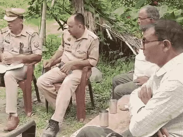 महराजगंज में मां-बेटे को करैत ने डसा, 11 साल के बच्चे की मौत