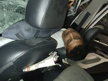 वाराणसी में भीषण हादसा: ट्रक को ओवरटेक करते समय बेकाबू हुई कार, पीछे से जा घुसी; MR की मौत