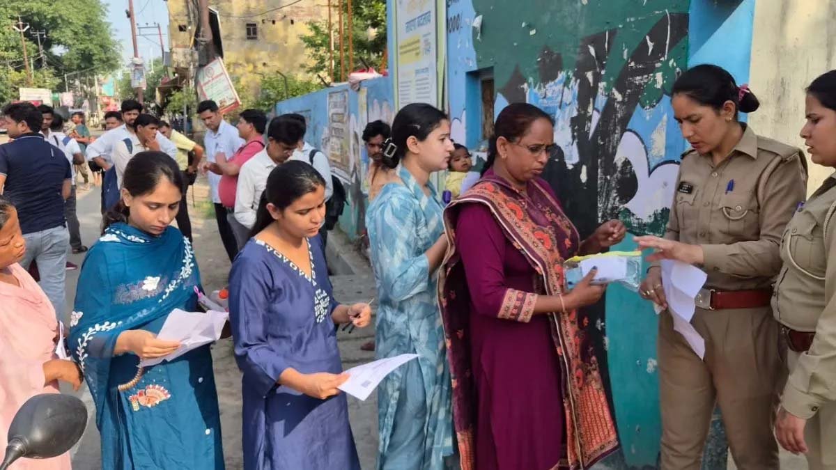 UPSSSC PET 2026: परीक्षा जिले की सूची जारी, अभ्यर्थी वेबसाइट पर देखें जानकारी; एडमिट कार्ड का इंतजार