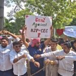 वाराणसी में छात्रों का प्रदर्शन: ज्ञानेश कुमार के इस्तीफे की मांग, पुलिस से झड़प; छात्रसंघ चुनाव कराने की उठाई आवाज