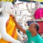 मां के स्वागत को तैयार हो रही काशी