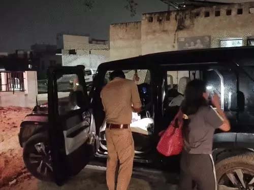 लखनऊ में थार सवारों पर मारपीट और अभद्रता का आरोप, गर्भवती महिला से बदसलूकी का दावा; तीन घायल