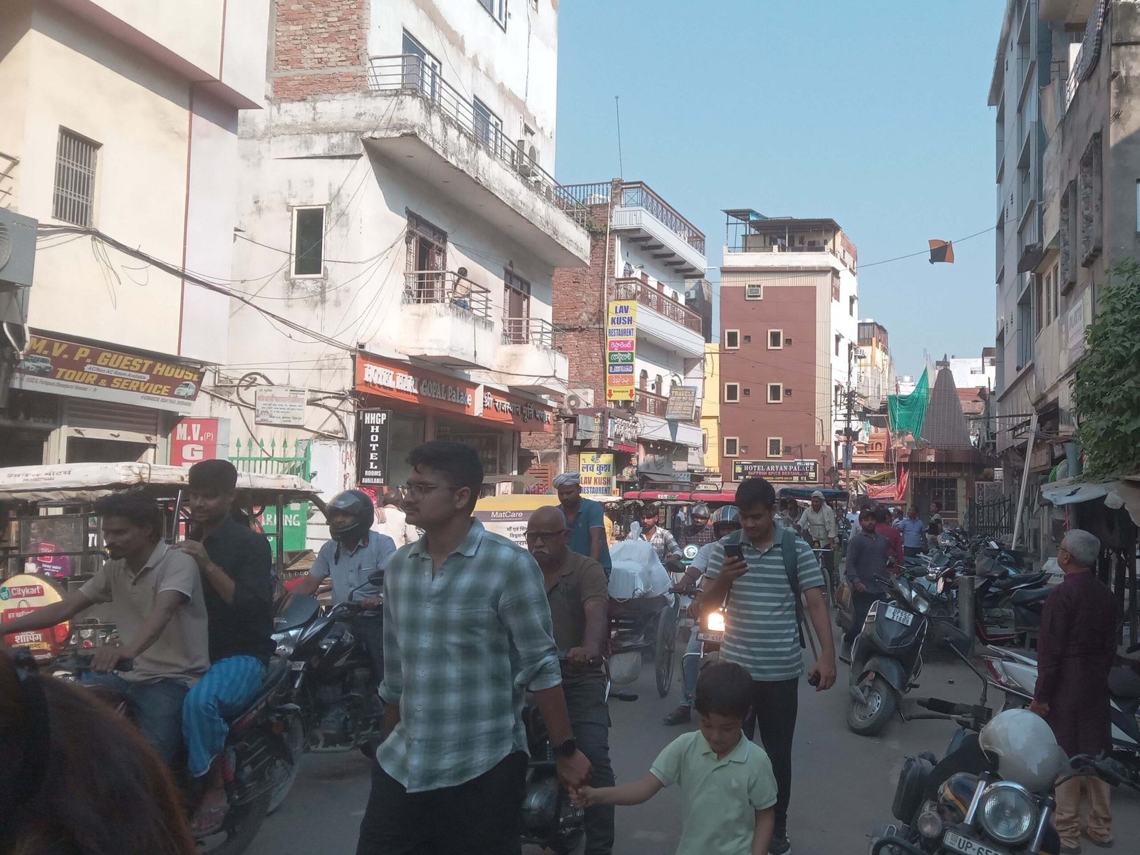 एयर शो के दूसरे दिन वाराणसी में जाम से हाहाकार, शहर से हाईवे तक थमे वाहनों के पहिए