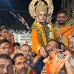 मूसलाधार बारिश में भी नहीं थमी नक्कटैया मेले की रौनक, लक्ष्मण ने काटी शूर्पणखा की नाक तो गूंजे जय श्रीराम के जयकारे