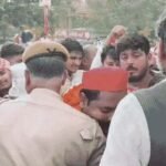 वाराणसी में नामांकन के दौरान बवाल, आशुतोष सिन्हा के समर्थकों की पुलिस से धक्का-मुक्की; बैरिकेडिंग तोड़कर आगे बढ़ी भीड़