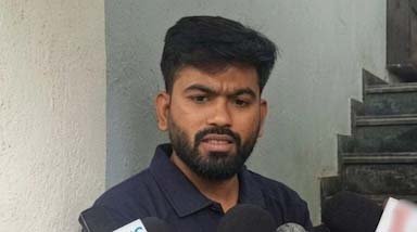 CJP नेता अभिजीत दीपके की दादी का निधन, परिवार में मातम; क्या दिल्ली पुलिस की हिरासत से मुंबई लौट पाएंगे