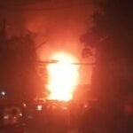 वाराणसी में गैस सिलेंडर ब्लास्ट से मची अफरातफरी, 10-15 मिनट के अंतराल पर फटे तीन सिलेंडर