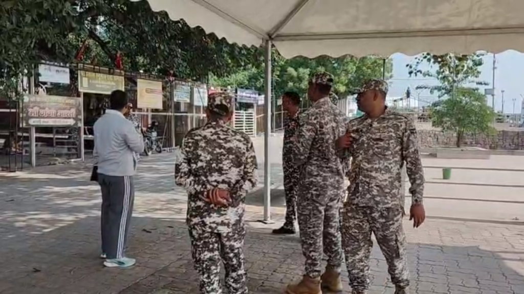 वाराणसी में ‘विंग्स ओवर गंगा’ एयर शो की तैयारी तेज, गंगा के आसमान में दिखेगा लड़ाकू विमानों का दम