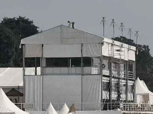 वाराणसी में ‘विंग्स ओवर गंगा’ एयर शो की तैयारी तेज, गंगा के आसमान में दिखेगा लड़ाकू विमानों का दम