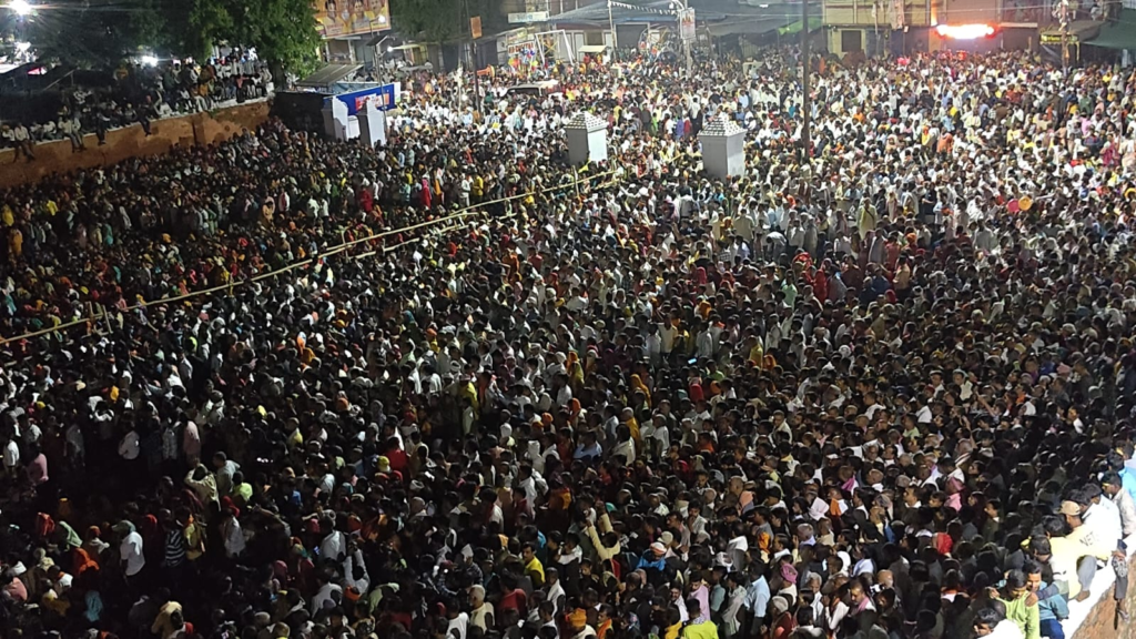 ..जब भोर ने उतारी श्रीराम की आरती