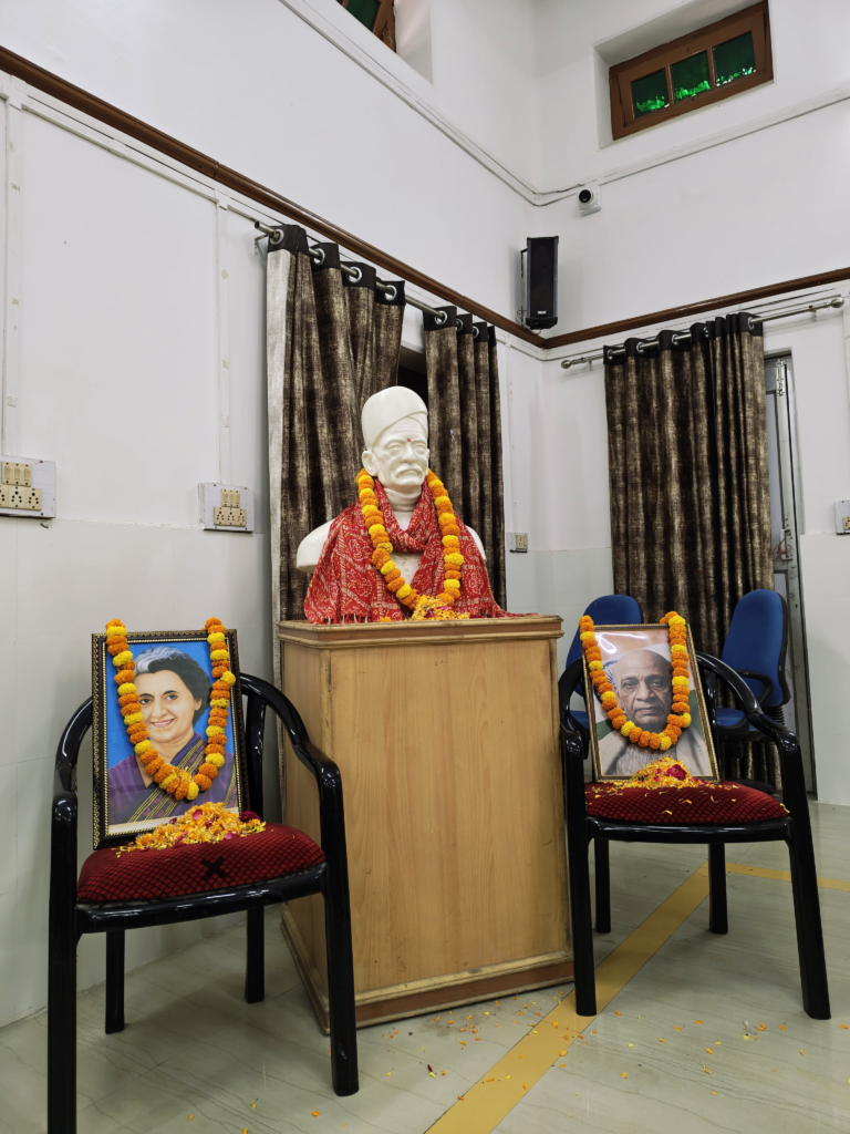 NSUI-BHU इकाई ने सरदार पटेल की जयंती और इंदिरा गांधी की पुण्यतिथि पर आयोजित की भाषण एवं काव्य प्रतियोगिता