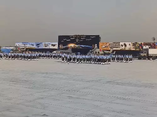 8 अक्टूबर को मनाया जाएगा भारतीय वायुसेना का 94वां स्थापना दिवस, आसमान में तिरंगा लेकर उड़े हेलीकॉप्टर; ब्रह्मोस मिसाइल बनी आकर्षण का केंद्र