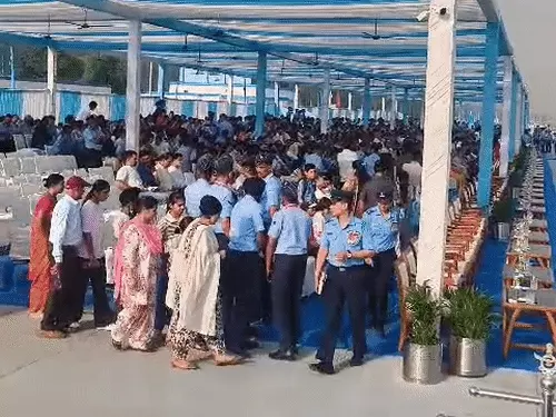 8 अक्टूबर को मनाया जाएगा भारतीय वायुसेना का 94वां स्थापना दिवस, आसमान में तिरंगा लेकर उड़े हेलीकॉप्टर; ब्रह्मोस मिसाइल बनी आकर्षण का केंद्र